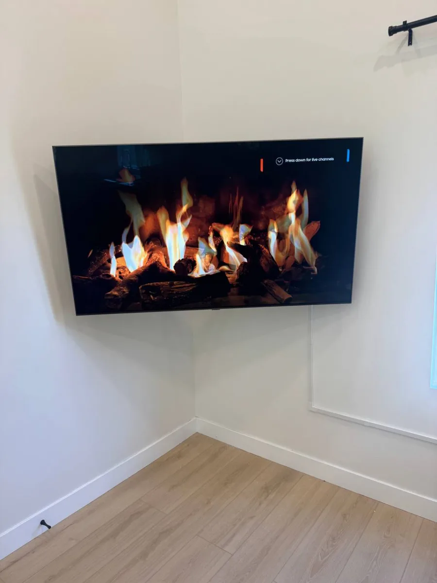 Before & After: Corner TV Mount in Los Angeles